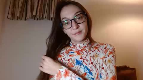 Snapshot of sonyasays chatting on November 29, 12:13 am SonyaSays online show from November 29, 12:13 am