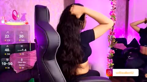 Snapshot of sophi_gray chatting on October 17, 11:57 am Shophi online show from October 17, 11:57 am
