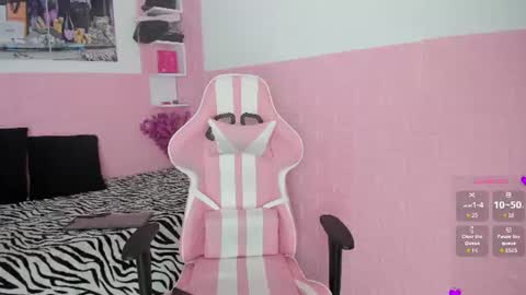 SOPHI online show from June 25, 2:43 pm