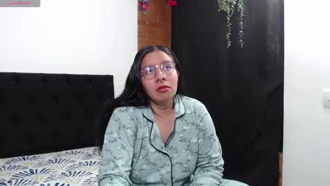 Snapshot of sophia_666_ chatting on February 21, 4:07 am Sophia online show from February 21, 4:07 am