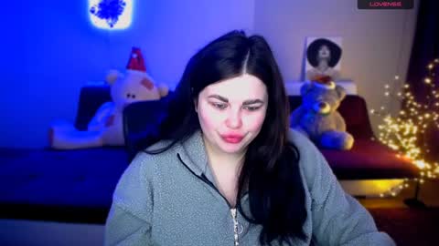 Snapshot of sophia__olsen chatting on December 7, 7:05 am sophia__olsen online show from December 7, 7:05 am