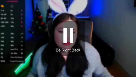 Snapshot of sophia__olsen chatting on December 18, 6:43 am sophia__olsen online show from December 18, 6:43 am