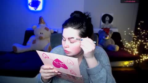 Snapshot of sophia__olsen chatting on December 25, 6:20 am sophia__olsen online show from December 25, 6:20 am
