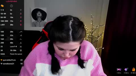 Snapshot of sophia__olsen chatting on February 12, 9:42 am sophia__olsen online show from February 12, 9:42 am