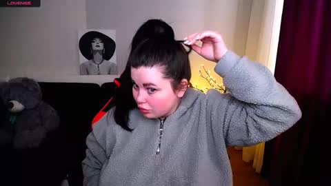 Snapshot of sophia__olsen chatting on February 27, 9:43 am sophia__olsen online show from February 27, 9:43 am
