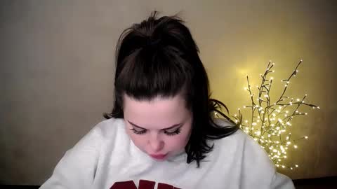 Snapshot of sophia__olsen chatting on November 27, 6:37 am sophia__olsen online show from November 27, 6:37 am