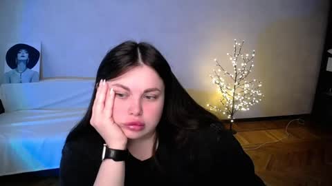 Snapshot of sophia__olsen chatting on June 5, 6:52 am sophia__olsen online show from June 5, 6:52 am