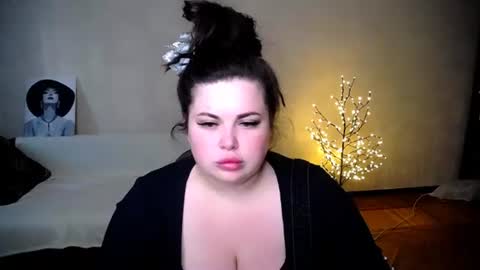 sophia__olsen online show from June 16, 5:21 am