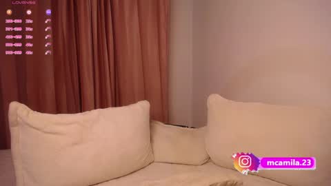 Snapshot of sophia_bones chatting on April 1, 1:06 am SophiI online show from April 1, 1:06 am