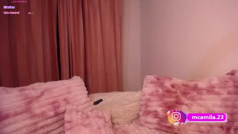 Snapshot of sophia_bones chatting on June 5, 12:17 am SophiI online show from June 5, 12:17 am