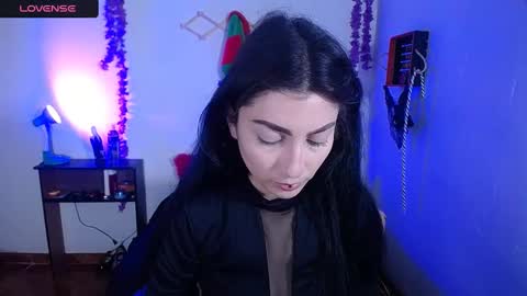 sophia hottie online show from December 3, 9:23 pm
