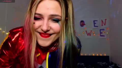 Snapshot of sophia_euphoria chatting on October 31, 8:04 am Sophia online show from October 31, 8:04 am