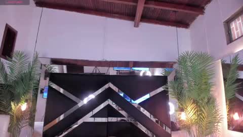 Snapshot of sophia_greey_ chatting on May 28, 6:27 pm Shopia online show from May 28, 6:27 pm