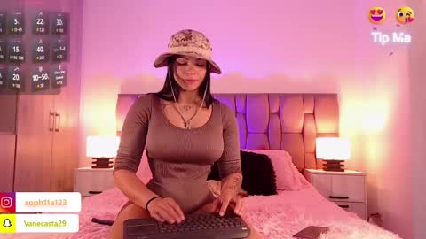 Snapshot of sophia_karsonn chatting on March 6, 10:47 pm Sophia Carson online show from March 6, 10:47 pm