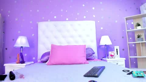 Sophia  online show from October 8, 6:27 pm