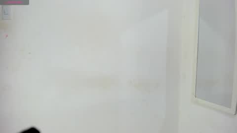 Snapshot of sophia_moons_ chatting on February 20, 2:19 am sophia_moons_ online show from February 20, 2:19 am