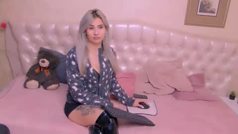 Snapshot of sophia_smith4146 chatting on January 13, 8:41 am sophia smith4146 online show from January 13, 8:41 am