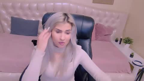 Snapshot of sophia_smith4146 chatting on January 14, 12:22 pm sophia smith4146 online show from January 14, 12:22 pm