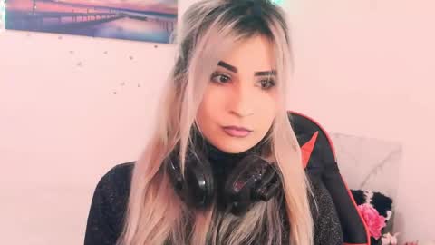 Snapshot of sophia_smith4146 chatting on March 20, 9:03 am sophia smith4146 online show from March 20, 9:03 am