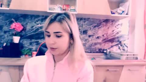 Snapshot of sophia_smith4146 chatting on April 5, 4:20 am sophia smith4146 online show from April 5, 4:20 am