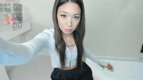 Snapshot of sophia_squirtits chatting on November 11, 11:43 am QUEEN OF SQUIRT online show from November 11, 11:43 am