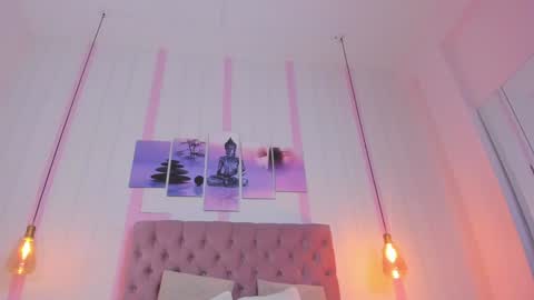 Snapshot of sophia_turneer chatting on February 7, 5:10 am sophia_turneer online show from February 7, 5:10 am