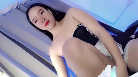 sophia_walker18 online show from February 8, 5:00 am