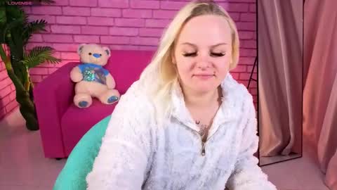 sophia_week online show from October 13, 1:16 am