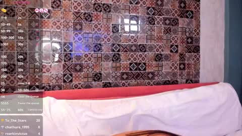 Snapshot of sophia_wilsonn_ chatting on January 9, 3:01 pm Sofi online show from January 9, 3:01 pm