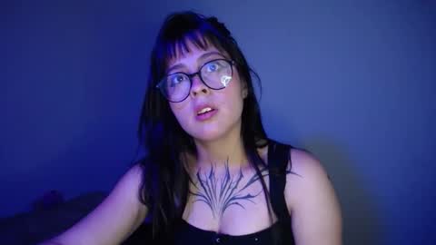 Sophi  online show from March 29, 2:22 am