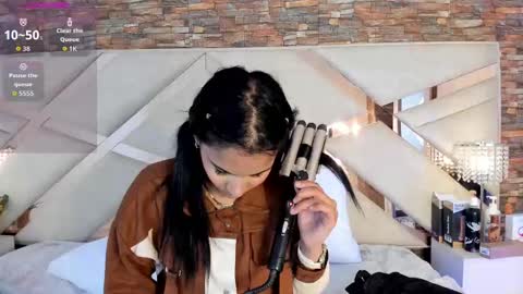 Sophia Paris online show from October 1, 3:56 am