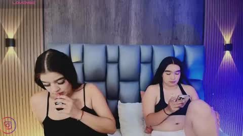 Snapshot of sophiaa_taylor_ chatting on July 7, 4:26 am online show from July 7, 4:26 am