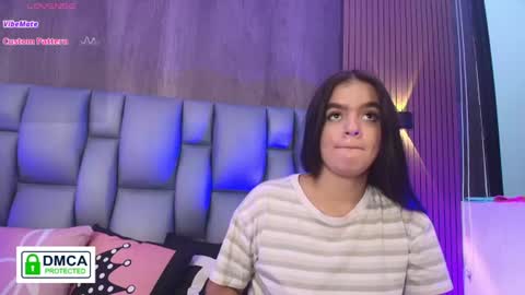 Snapshot of sophiaa_taylor_ chatting on July 19, 11:25 am online show from July 19, 11:25 am