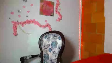 Snapshot of sophiadazza666 chatting on October 15, 11:16 pm sophia online show from October 15, 11:16 pm