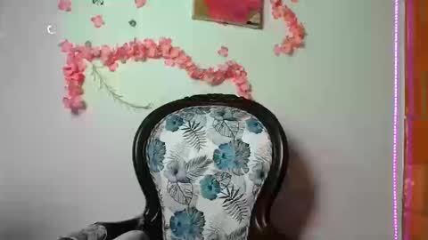 Snapshot of sophiadazza666 chatting on October 18, 10:10 pm sophia online show from October 18, 10:10 pm