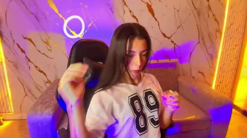 sophiadoll_tf online show from September 18, 8:44 pm