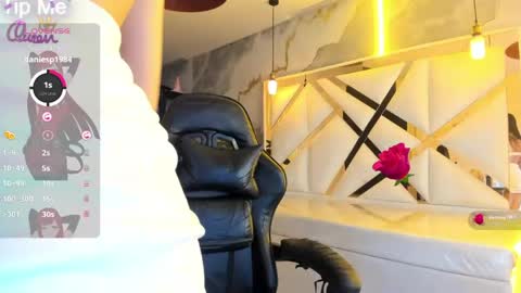 sophiadoll_tf online show from May 11, 8:50 pm