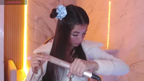 sophiadoll_tf online show from May 15, 8:49 pm
