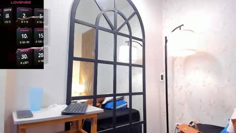 Snapshot of sophiahart_ chatting on June 7, 12:09 pm Sophia online show from June 7, 12:09 pm