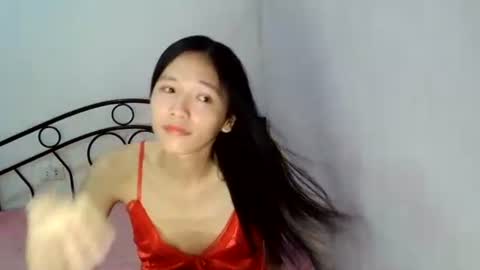 Snapshot of sophialaurel chatting on December 13, 9:53 pm sophialaurel online show from December 13, 9:53 pm