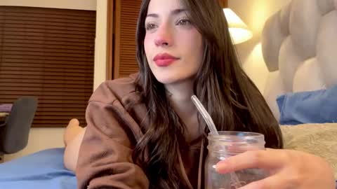 sophiarommie online show from March 22, 7:23 am