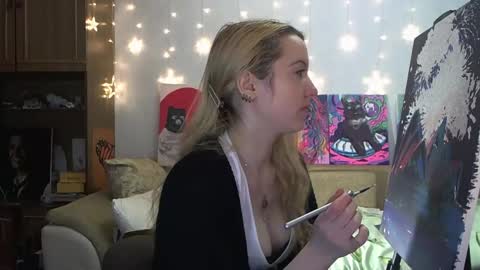 Snapshot of sophiasonata chatting on December 9, 4:05 pm SophiaSonata online show from December 9, 4:05 pm