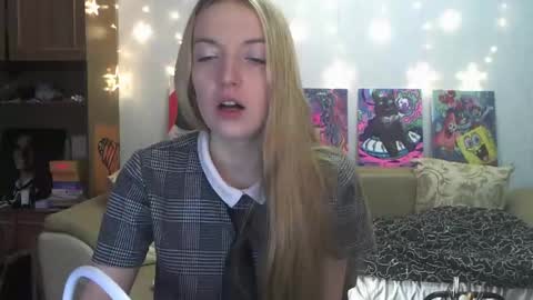 Snapshot of sophiasonata chatting on January 9, 2:51 pm SophiaSonata online show from January 9, 2:51 pm