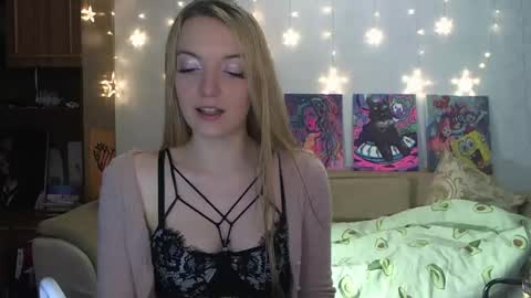Snapshot of sophiasonata chatting on January 19, 4:36 pm SophiaSonata online show from January 19, 4:36 pm