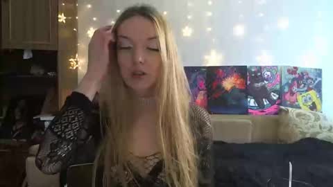 Snapshot of sophiasonata chatting on February 14, 10:49 am SophiaSonata online show from February 14, 10:49 am