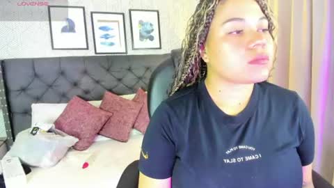 Snapshot of sophie__blare chatting on July 22, 7:05 pm sophie__blare online show from July 22, 7:05 pm