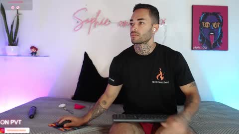 SOPHIE - FOXX online show from October 23, 1:54 pm