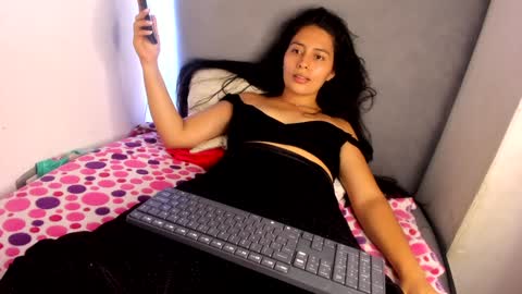 Sophie online show from December 5, 11:07 pm