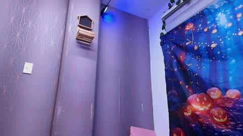 sophie online show from October 15, 11:54 am