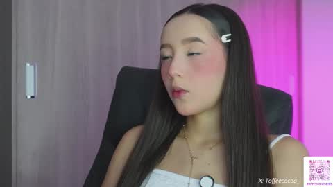 Snapshot of sophie_lii chatting on September 23, 6:00 pm Sophie or Sof online show from September 23, 6:00 pm